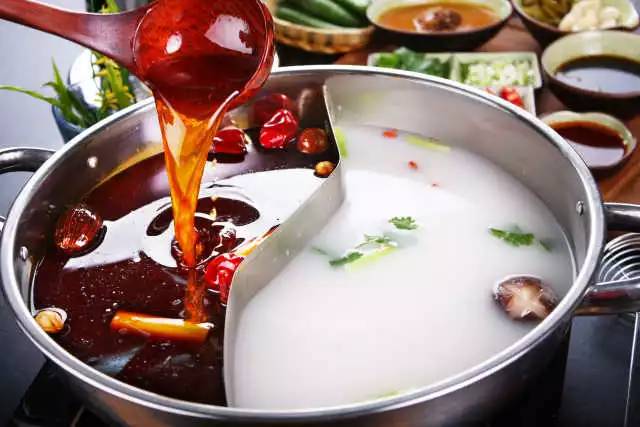 長興小天鵝火鍋狂歡季 4.8折啤酒暢飲，310元四人套餐0元搶！